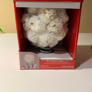 White and Gold Lighted Tree Topper